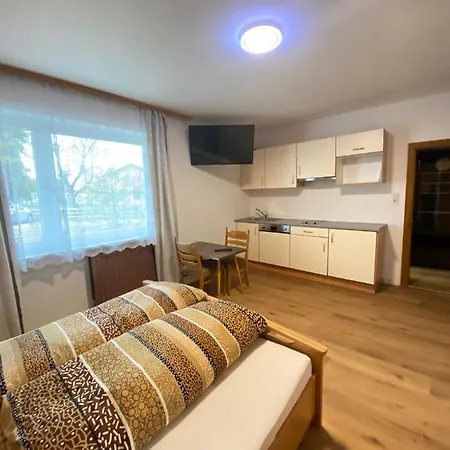 Haus Bergfriede, Christian Apartment *