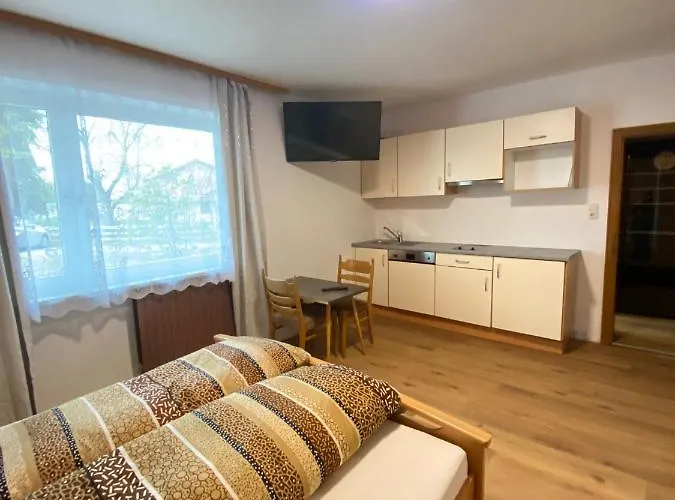 Haus Bergfriede, Christian 公寓 *